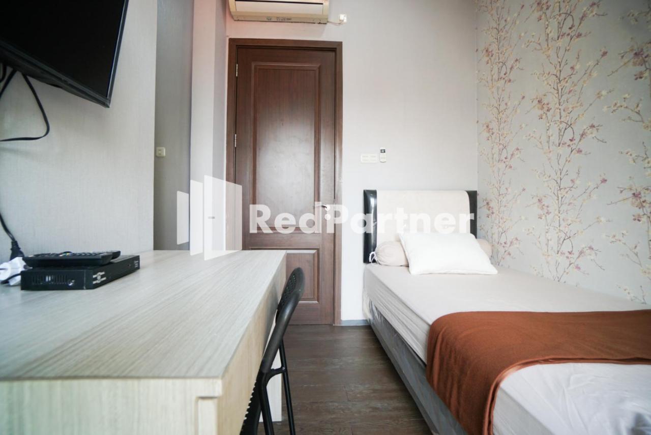 Toba Mansion Syariah Near Benhil Redpartner Hotel จาการ์ตา ภายนอก รูปภาพ