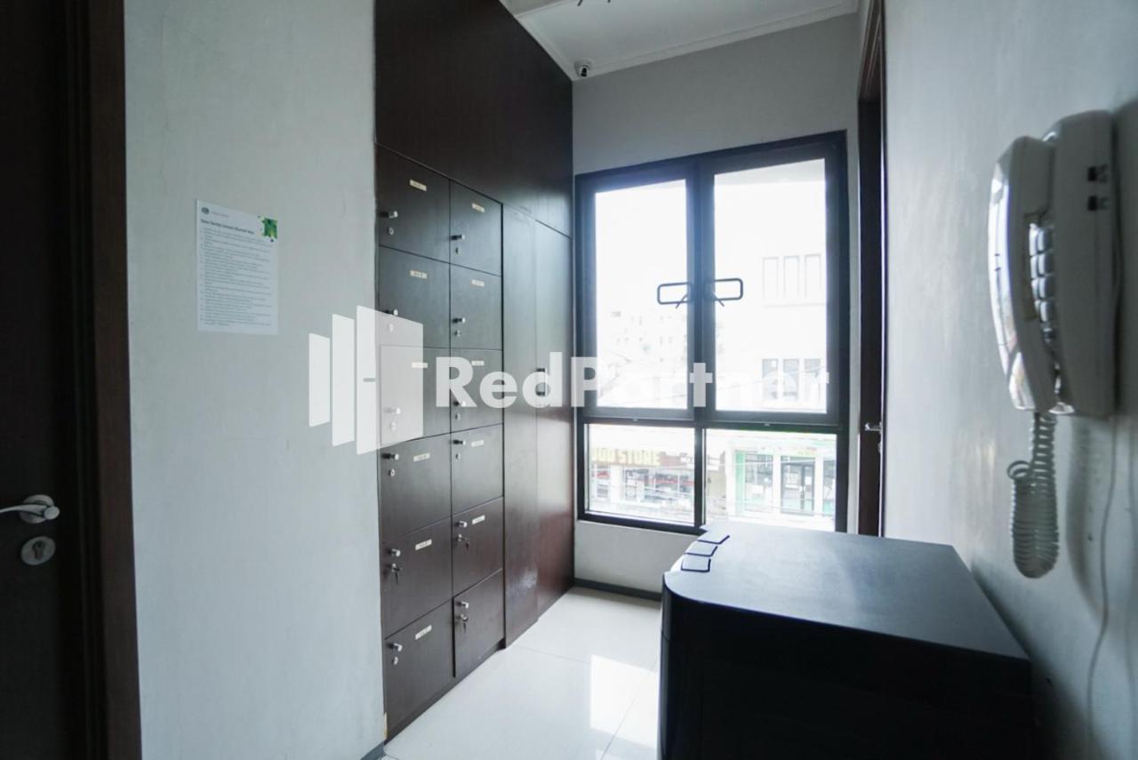 Toba Mansion Syariah Near Benhil Redpartner Hotel จาการ์ตา ภายนอก รูปภาพ
