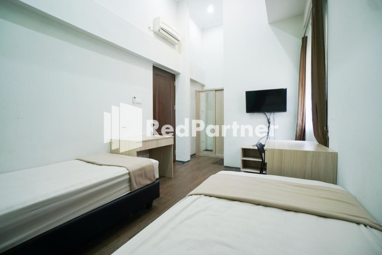 Toba Mansion Syariah Near Benhil Redpartner Hotel จาการ์ตา ภายนอก รูปภาพ