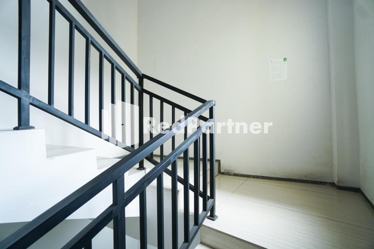 Toba Mansion Syariah Near Benhil Redpartner Hotel จาการ์ตา ภายนอก รูปภาพ