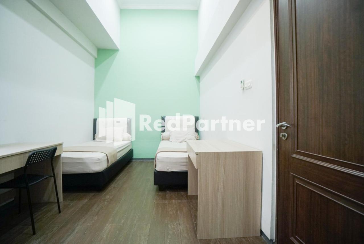 Toba Mansion Syariah Near Benhil Redpartner Hotel จาการ์ตา ภายนอก รูปภาพ