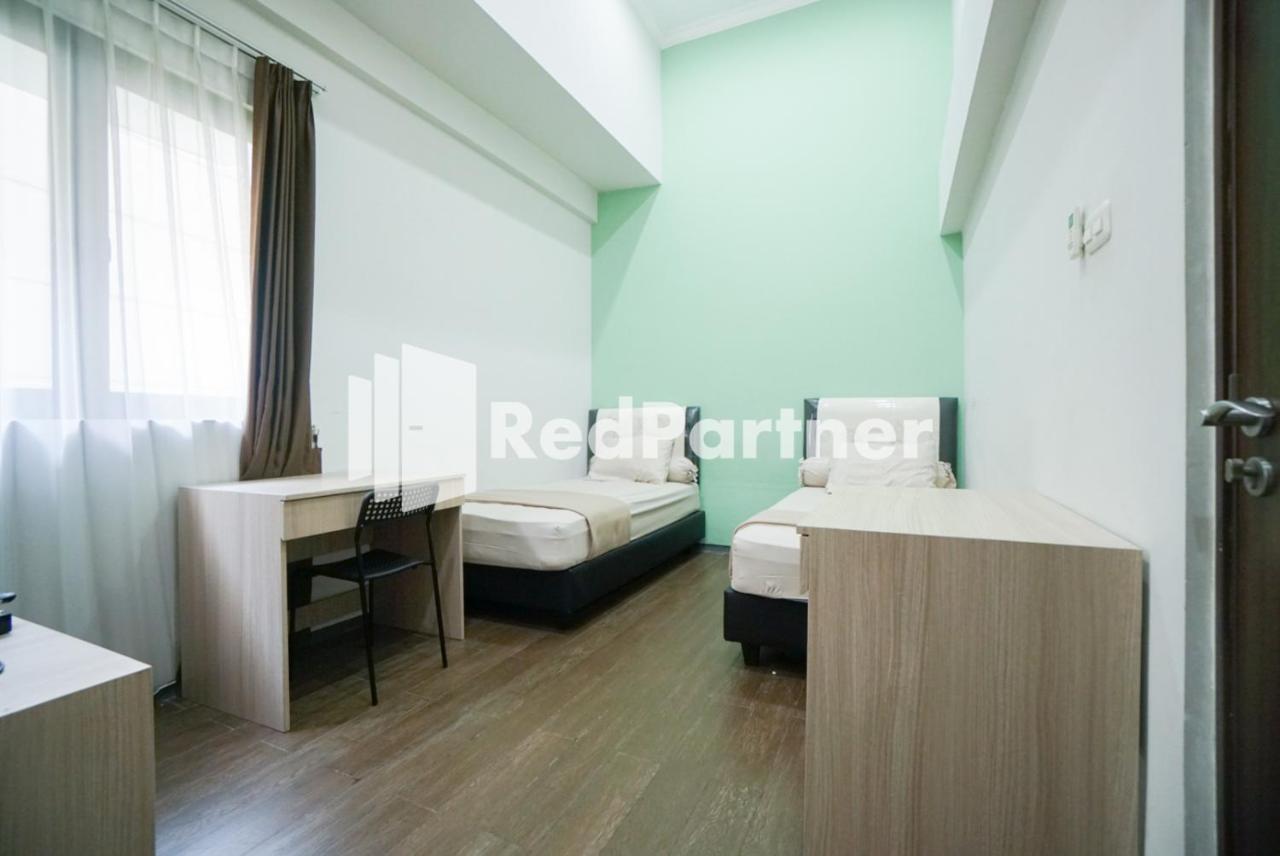 Toba Mansion Syariah Near Benhil Redpartner Hotel จาการ์ตา ภายนอก รูปภาพ